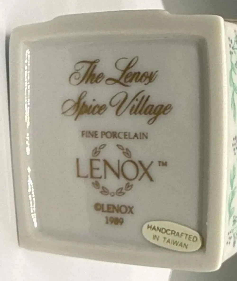 Lenox Spice Village 1989 Allspice House Jar w/ Lid Porcelain All Spice Vintage